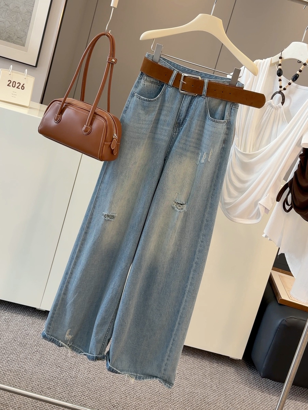 Women's High-Waisted Ripped Jeans Washed Loose Fit Slimming Design Versatile Stylish Long Pants Summer New Style_ecoleips.com