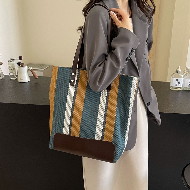 Bolso grande de tela gruesa vieja, lona femenina, tamaño, tamaño 2024, nuevo bolso de hombro de viajero de todo fósforo, bolso tote a rayas de color