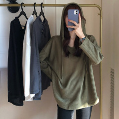 洋気の薄い金のゆったりしている帽子のtシャツの女性の春と秋のヒップホップの風のワッフルの純色の女子の長袖の上で服を着ます。