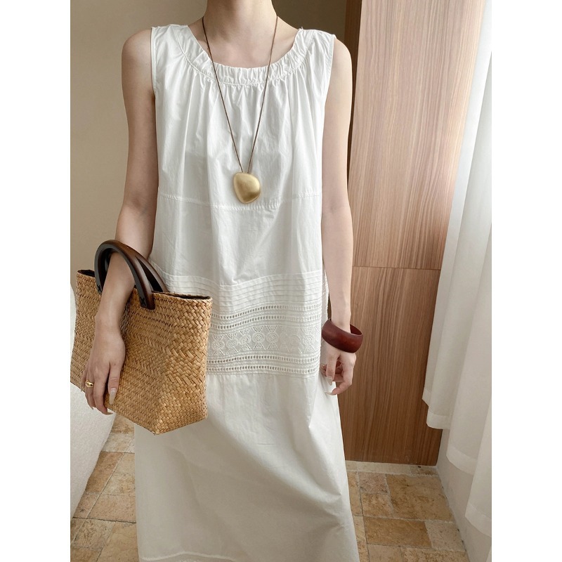 司南淡人假日温柔气质法式镂空刺绣花边无袖背心连衣裙