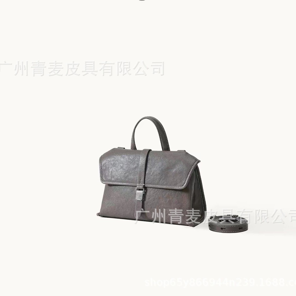 Mini çarpaz çanta - qadın üçün dəri messenger modeli