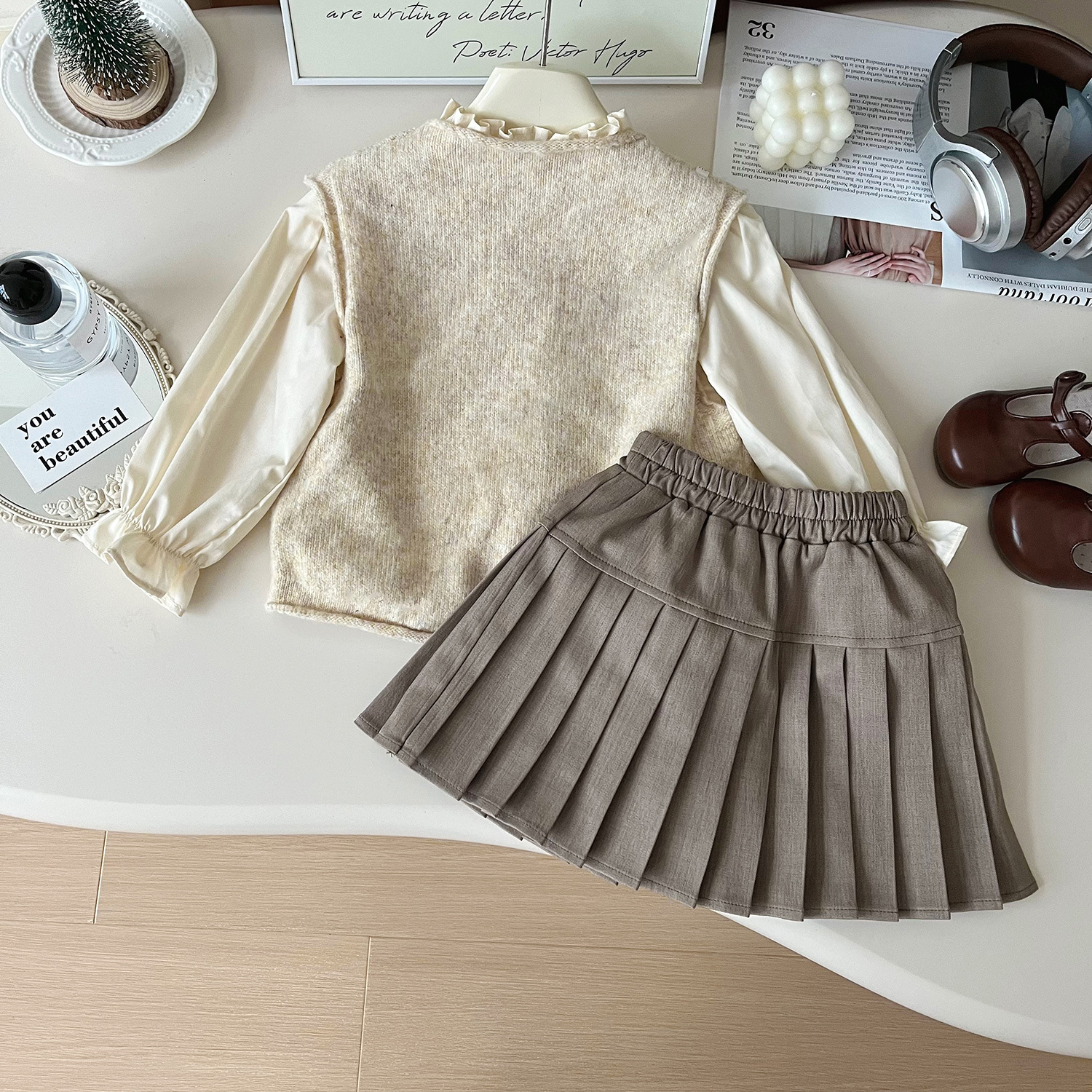 2024 New Girls' Autumn Clothing Korean Children's Vest Fashionable and Western Three piece Set Baby Girl Clothes 67599_voghion.com