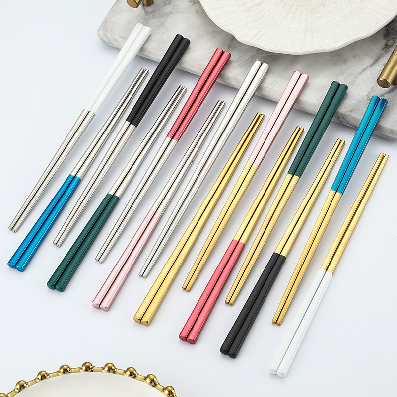 Estilo nacional de moda 304 palillos de acero inoxidable vajilla chapado en oro colorido hogar hotel una persona palillos traje caja de regalo al por mayor