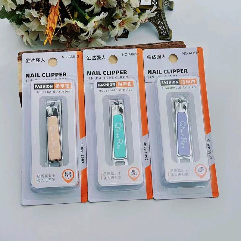 Strong man A6605-1 nail clippers medium flat nail clippers independent packaging stainless steel nail clippers activity gifts