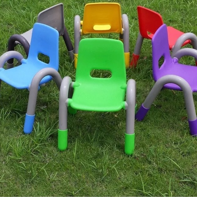 QiTeLe Plastic Kindergarten Chair with Armrest for Kids 2