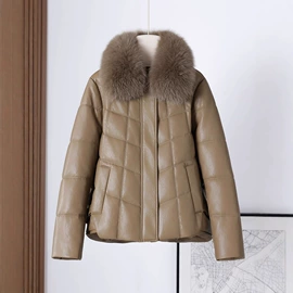 女式皮衣;羽绒服;休闲裤