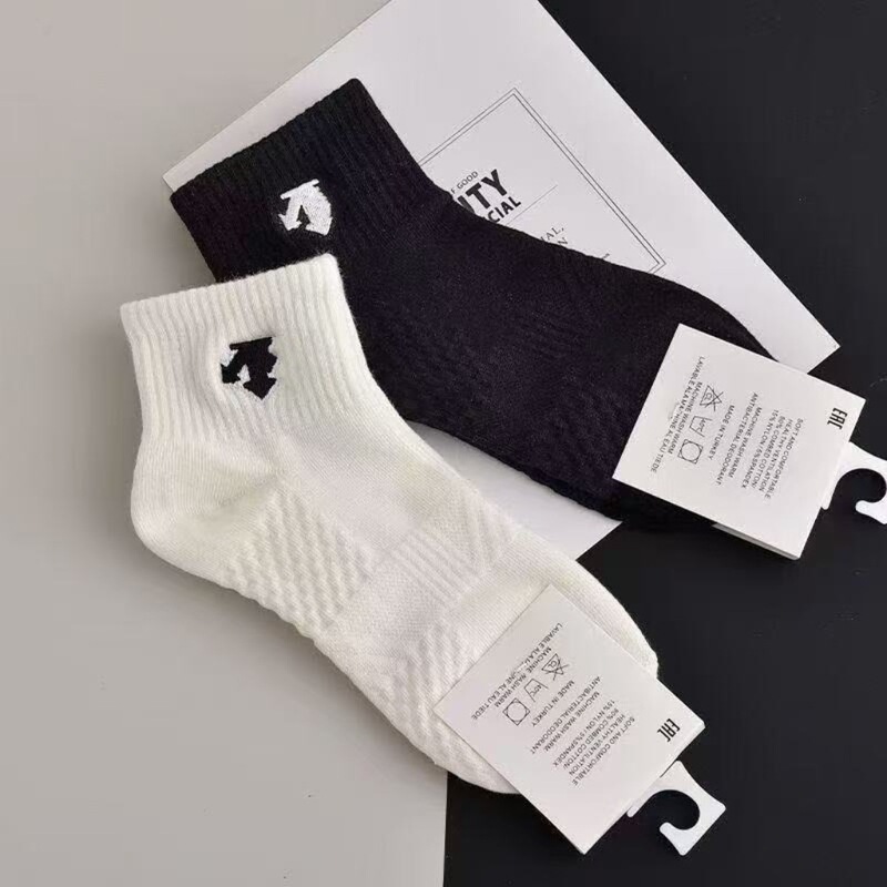 Three Arrows Spring/Summer Sports Cotton Socks Outdoor Sweat-Absorbent Breathable Casual Fashion Running Fitness Trendy Mid-Calf Socks Three Arrows Spring/Summer Sports Cotton Socks Outdoor Sweat-Absorbent Breathable Casual Fashion Running Fitness Trendy Mid-Calf Socks