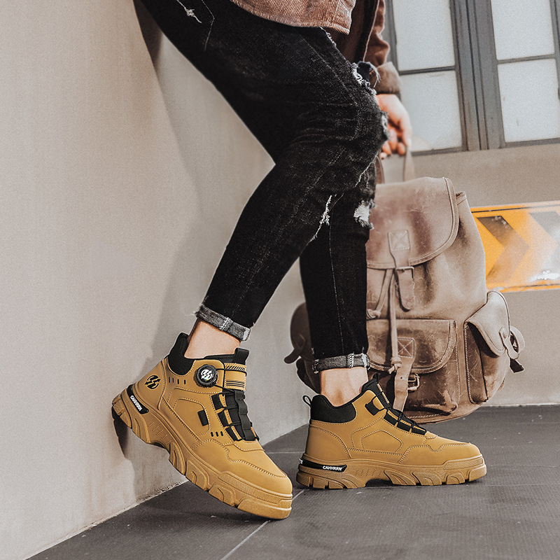 Botón giratorio de moda con pies botas Martin para hombre otoño e invierno nuevo estilo de cuero, alta, alta, alta, alta, deportes casuales, botas de hombre de moda