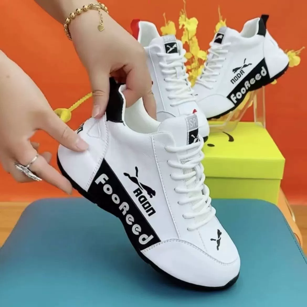 Мужские кроссовки оптом, мягкая подошва, удобные, универсальные, белые, кожаные, корейский стиль, повседневные, модные, для бега, женские.