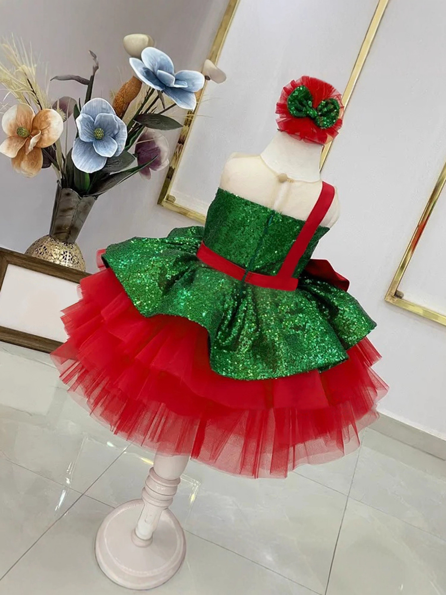 Navidad infantil Navidad elfo vestido de princesa fiesta de Navidad espectáculo de escenario vestido de malla verde