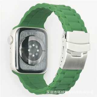 适用苹果Watch Ultra9876543210代se 三珠折叠扣式硅胶手表带腕带