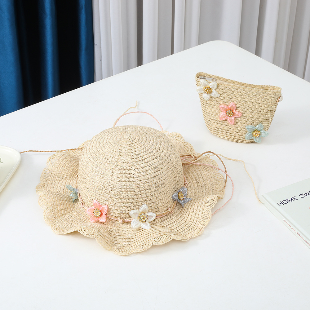 Five-pointed star decorated wavy edge straw hat-beige
