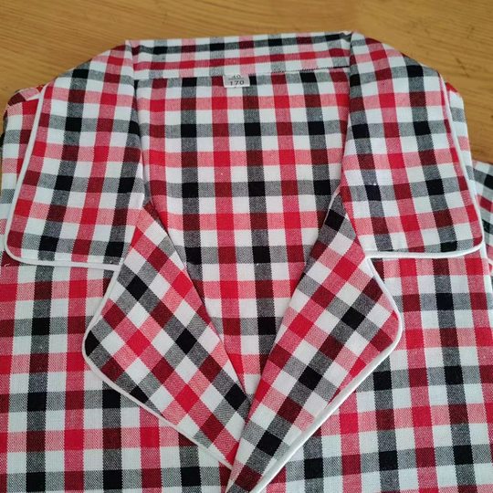 Factory direct wholesale a large number of old coarse cloth ladies long sleeve pajamas women's home clothes upper and lower split leisure suit