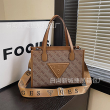 小众设计3D字母托特包包女2024跨境新款大容量通勤手提斜挎包bags
