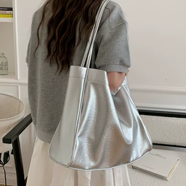 女士单肩包;女士斜挎包;托特包