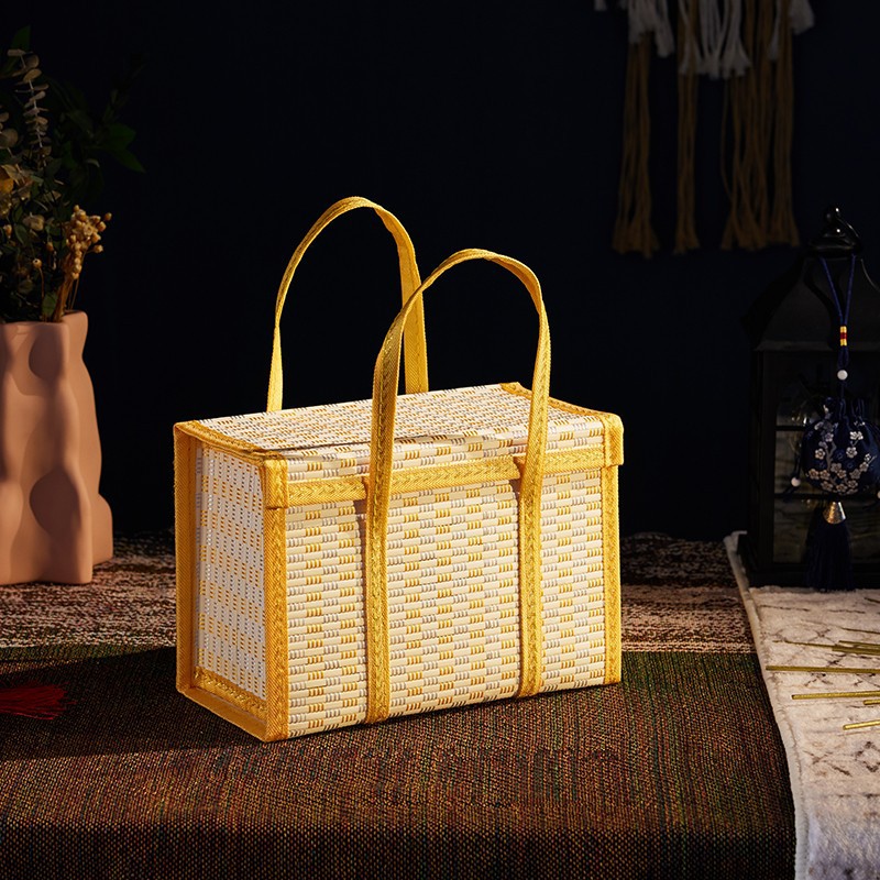 Желтая квадратная сумка 30*15*20;30*15*20