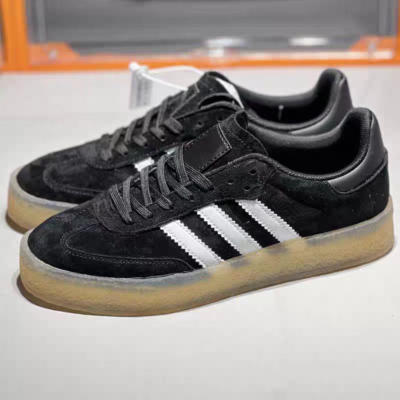 Putian zapatos para hombres y mujeres otoño / invierno 2025, nuevo cuero negro, suela gruesa, retro retro, transpirable, zapatos deportivos casuales, moda de skate