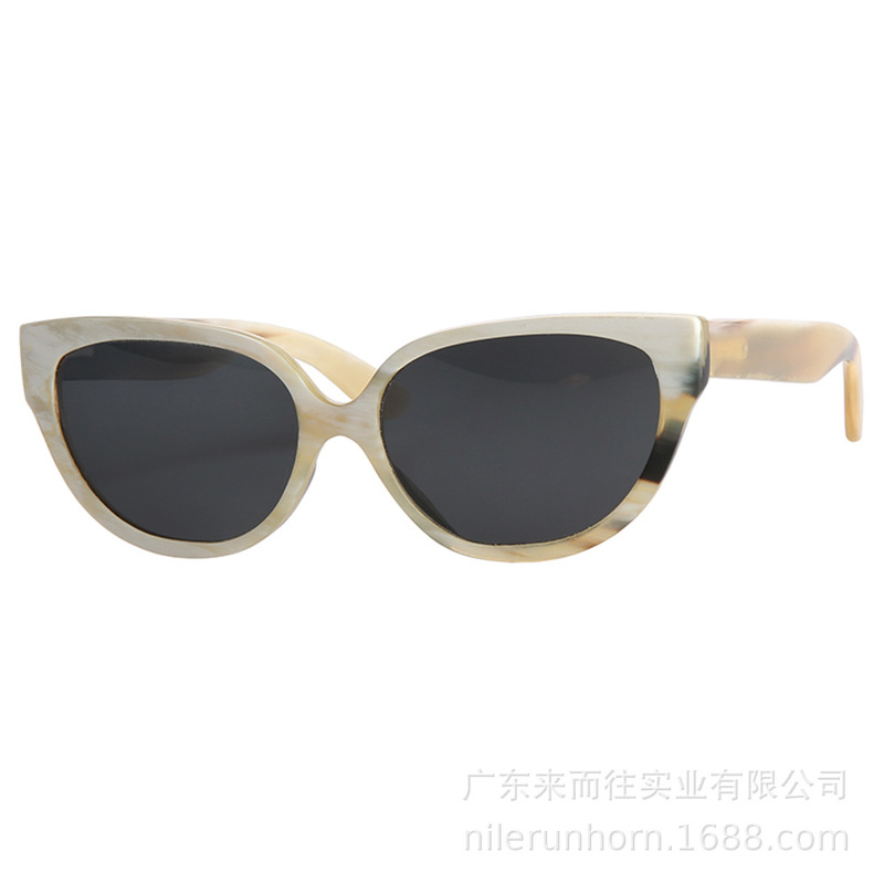 50 s Flower Butterfly Internet Popular European and American Trend Classic Fashion Big Frame Cat's Eye Shaped Horn Sunglasses Women's Sunglasses