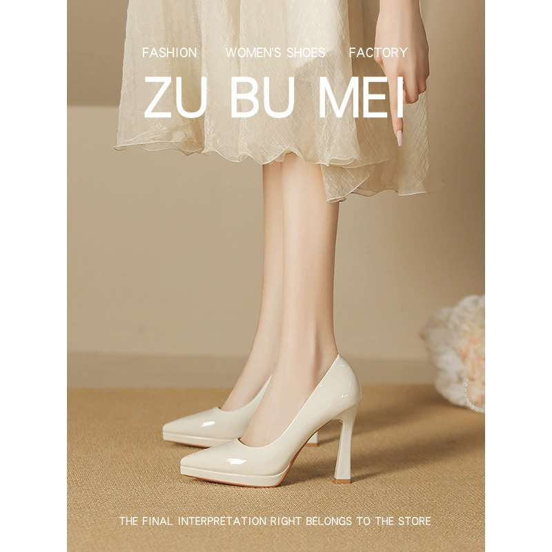 105-1 Простой сплошной цвет остроконечный каблук на каблуках женский 2025 весна новый стиль ноги водонепроницаемый стол одиночные туфли