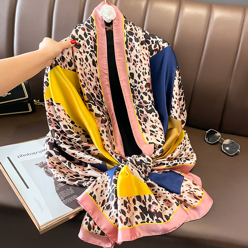 Women's Lady Leopard Imitated Silk Scarf display picture 4