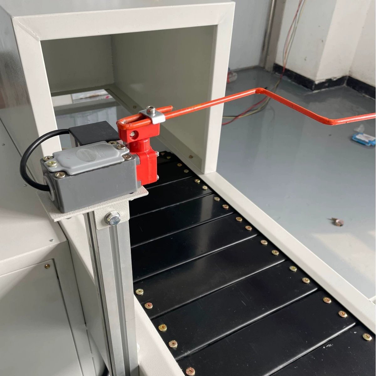 Линия по производству электрических велосипедов линия по сборке велосипедов линия по производству аккумуляторных автомобилей линия по сборке скутеров