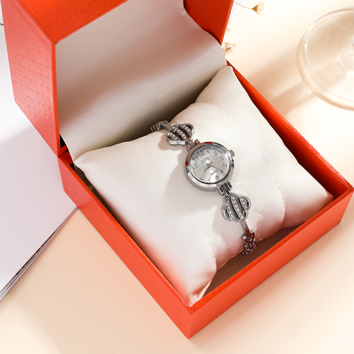 70g Weight Quartz Glass Mirror Material Pu, Stainless Steel Strap Material Watch Classification Pointer Display Type Single Folding Buckle Buckle Style Round, Square Dial Shape Daily Occasion Quartz Movement Solid Color Pattern Women's Gender Casual Style Casual Solid Color Single Folding Buckle Quartz Women's Watches 无