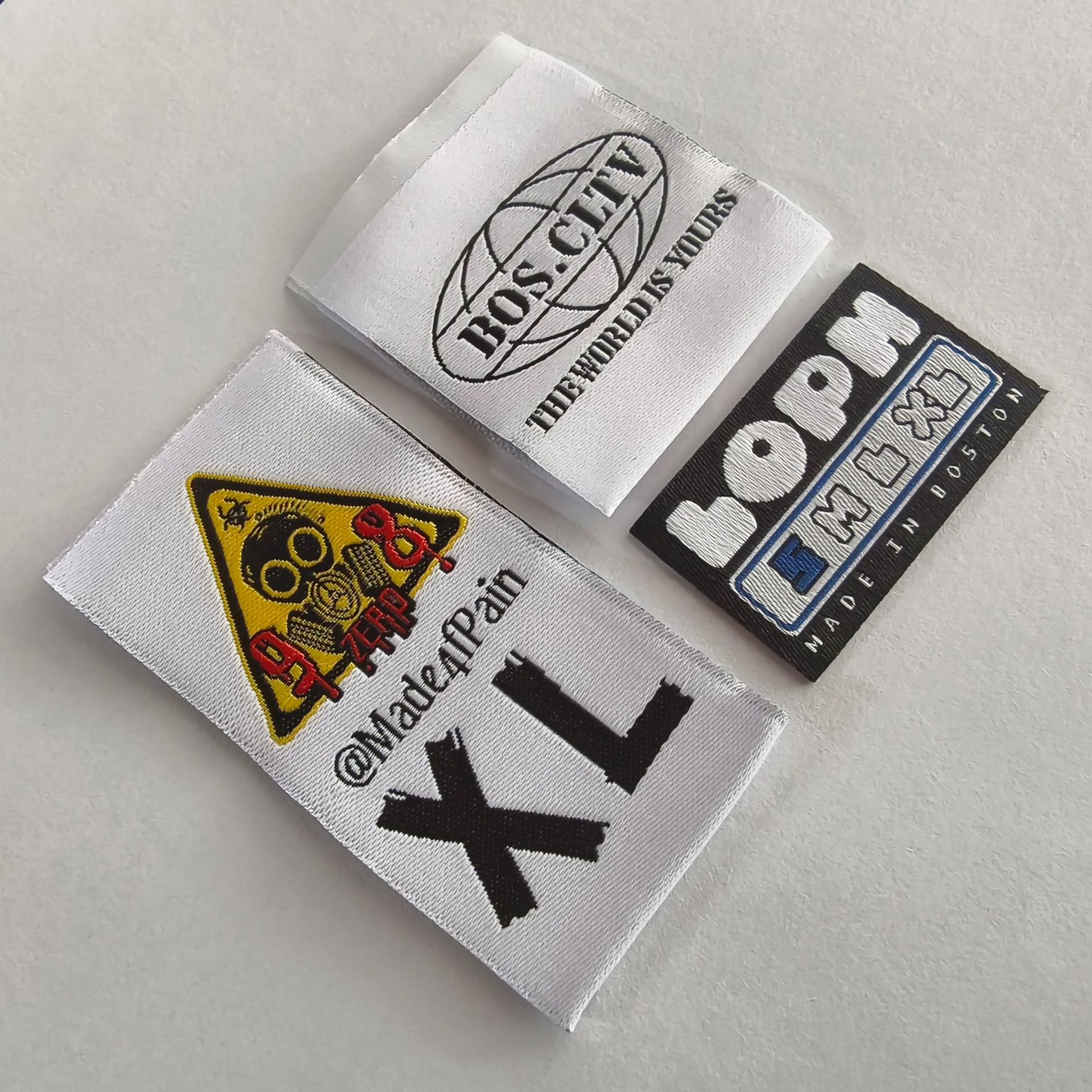 厂家货源 对折织唛标签 衣服织标按需制作 领标布唛快速打样