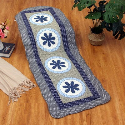 Avtomobil döşəmə paspasları, Room Mat - seven-leaf-clover-bedside-mat-or-car-mat-for-rear-seat-50x135cm