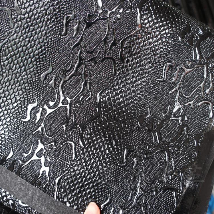 高光黑色拉毛底贝壳蛇纹皮革家具灯饰箱包手袋鞋帽服饰仿皮面料