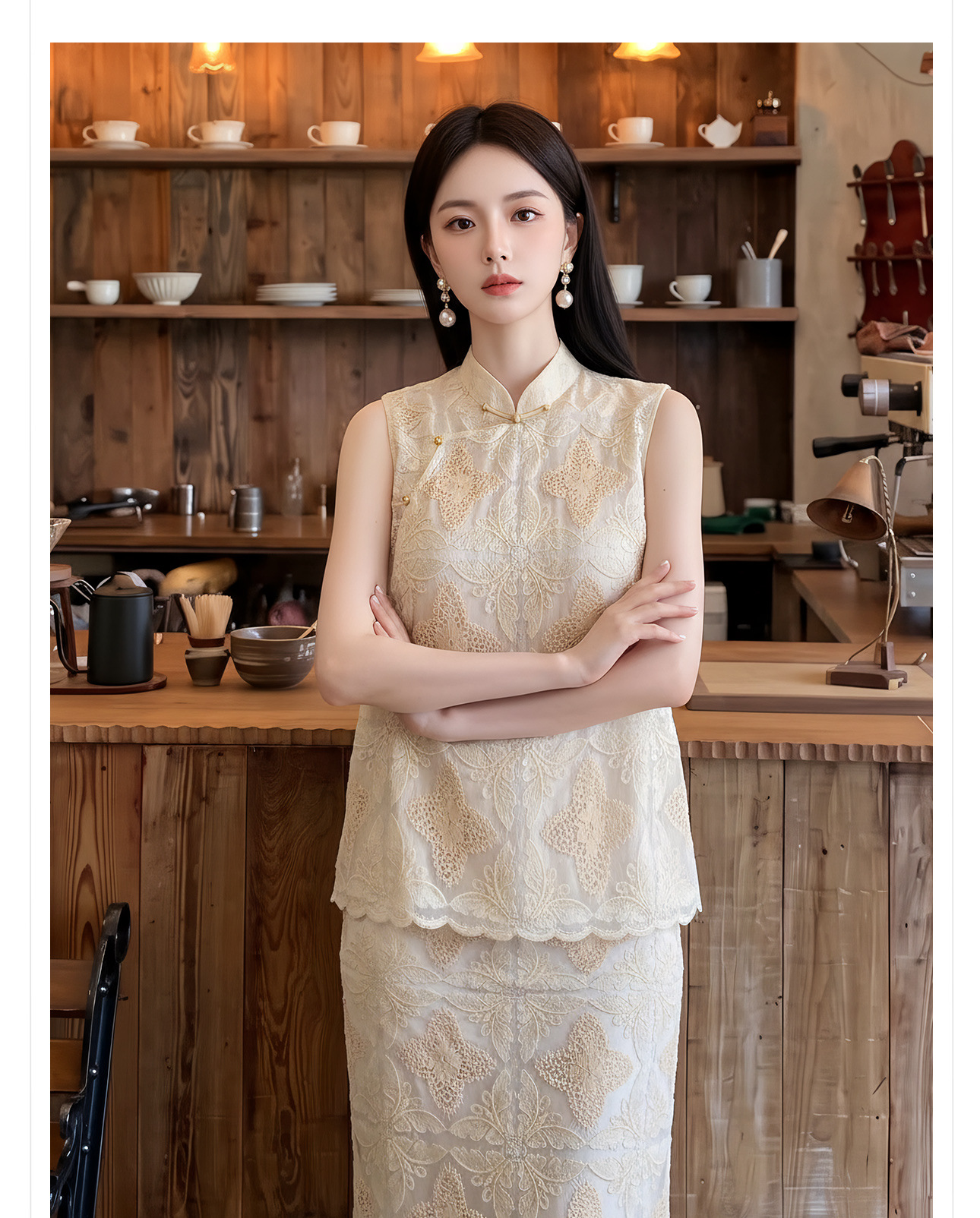 Set áo gilet và chân váy maxi ren thêu hoa phong cách tân cổ điển — Váy trắng nửa gạo, Gạo trắng Set, Áo gilet trắng kem chi tiết 3