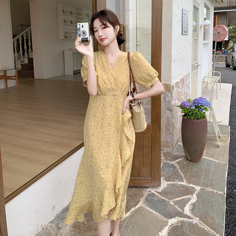 Real Shot of French One-Piece Floral Skirt for Women Mid-Length 2024 Summer New French Slimming Look Asymmetrical Dress Real Shot of French One-Piece Floral Skirt for Women Mid-Length 2024 Summer New French Slimming Look Asymmetrical Dress