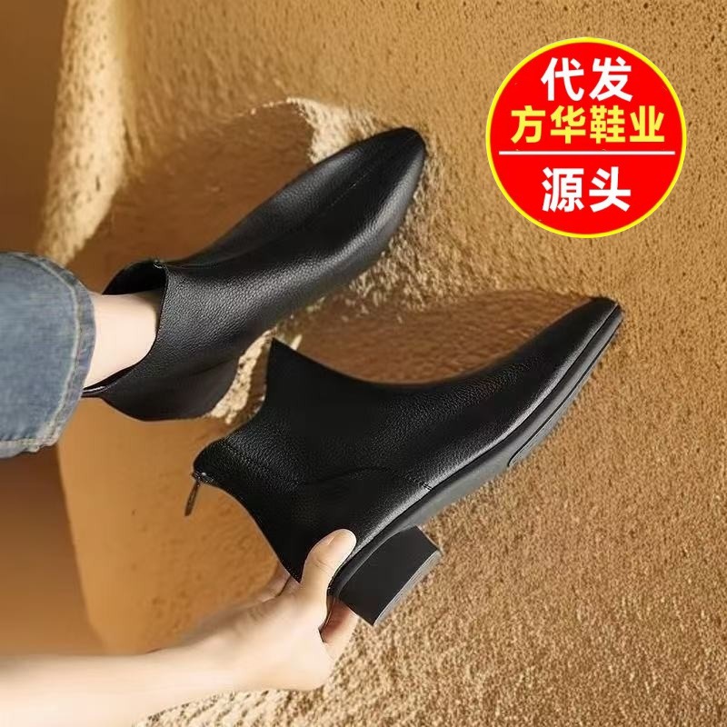 2025 New Autumn and Winter Soft Leather Boots Pointed Toe Low Thick Heel Single Boots French Retro Style Short Boots for Women