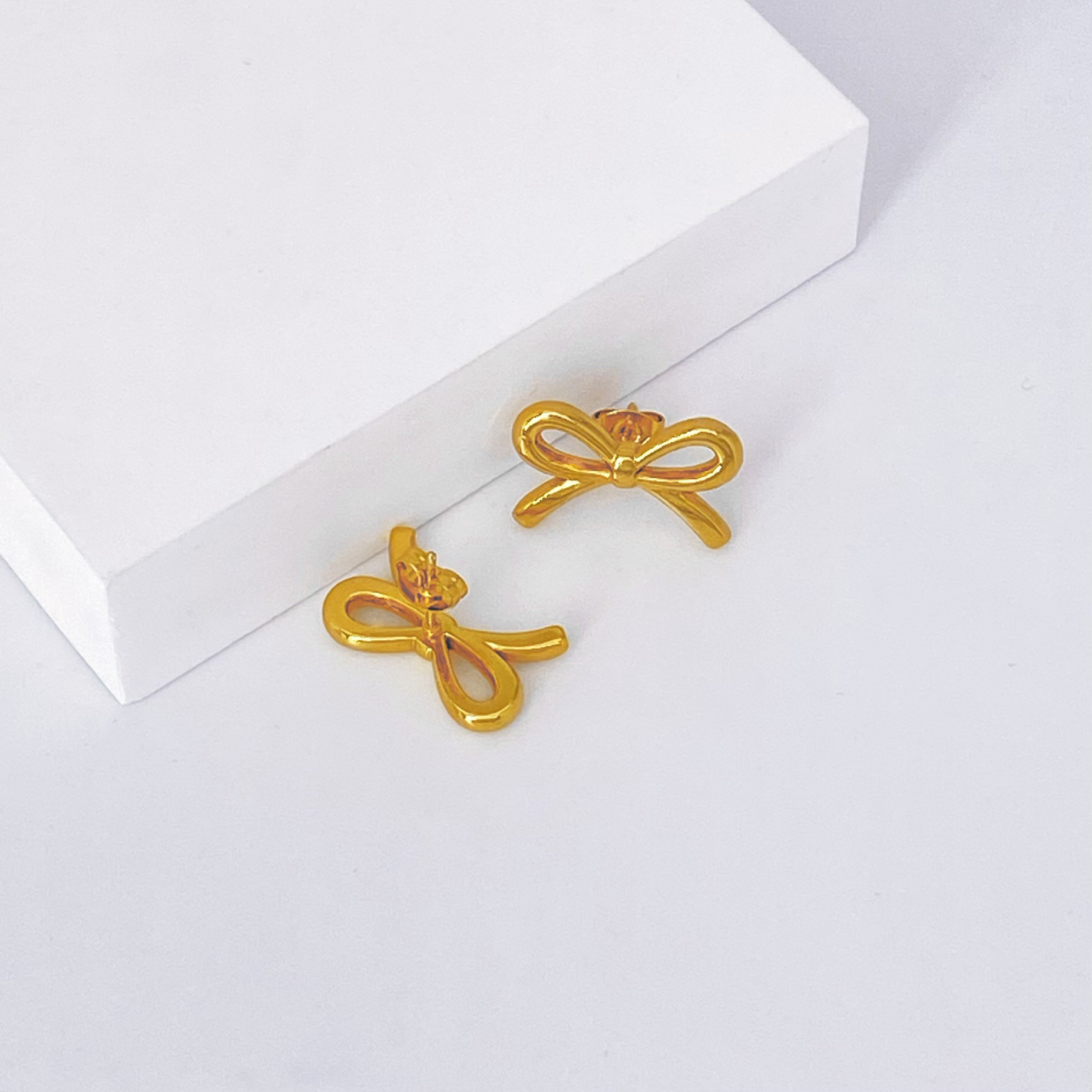 Dainty Bow Stud Earrings In Titanium Steel For Women_voghion.com