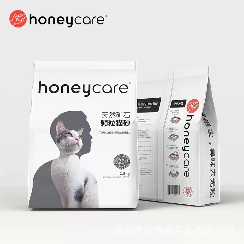 Котячий наполнитель (Honeycare) натуральные бентонитовые гранулы с активированным углем, прочная слеплямость, 2,5 кг
