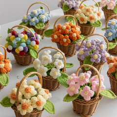 Hand-knitted woolen hook mini basket, handmade woolen flower car decoration, office desk flower arrangement pot plant, holiday gift