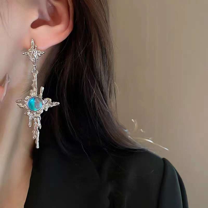 Sweet Cool Style Ins Niche Design Irregular Liquid Four Mans Star Moonstone Earrings Women's New Fashionable Ear Stud Earrings Sweet Cool Style Ins Niche Design Irregular Liquid Four Mans Star Moonstone Earrings Women's New Fashionable Ear Stud Earrings