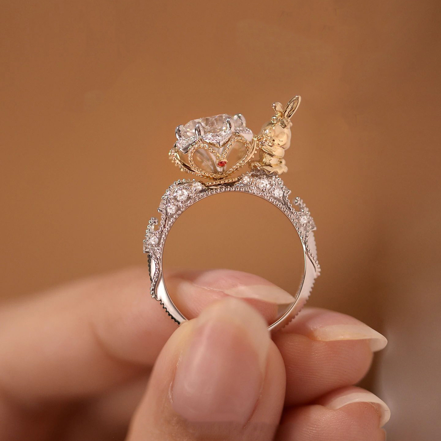 Ring Rose Rabbit Light Luxury Inlaid Artificial Diamond High-grade Women's Ring Couple Engagement Wedding Ring New Style