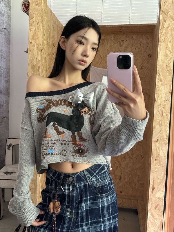 ME KAKAMEE十三行秋混纱彩点工艺喷画腊肠狗短款斜肩针织衫女6008|undefined
