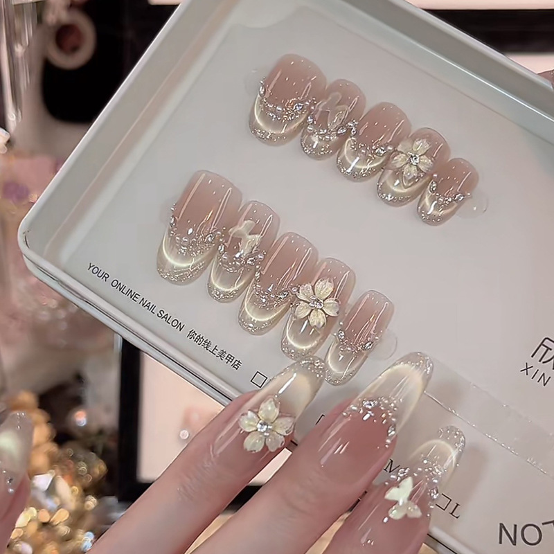 [White Jasmine Star Diamond] Handmade press-on nails, butterfly cat-eye design, elegant and whitening, high-end nail art, 10 pieces per pack