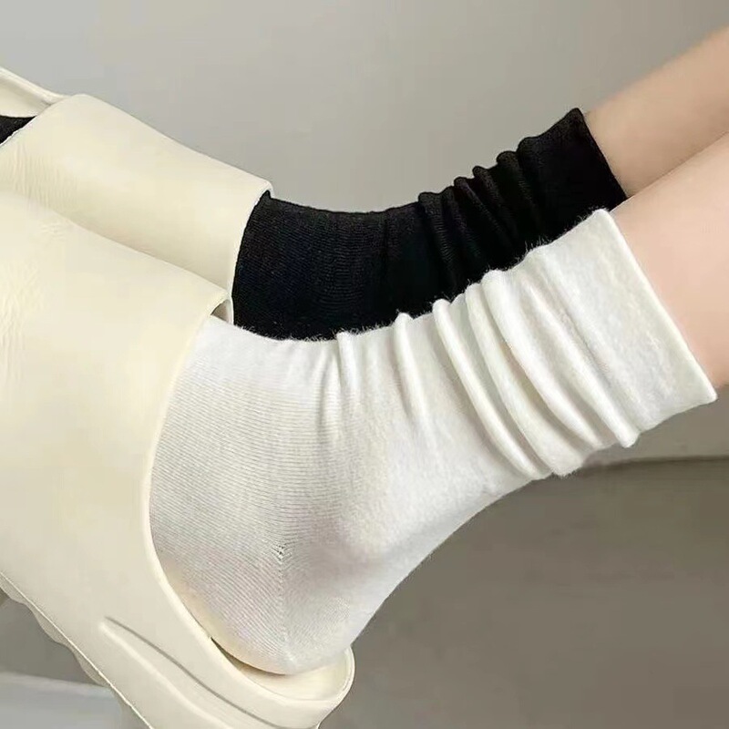 Socks women's summer thin breathable pile socks boneless socks men's spring and autumn mid-tube deodorant sweat-absorbent monthly socks wholesale