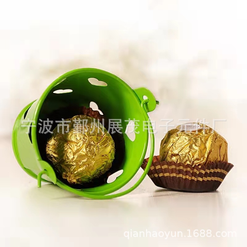 粉色镂空心形迷你小铁桶创意铁艺糖果盒桌面收纳桶装饰可爱小摆件