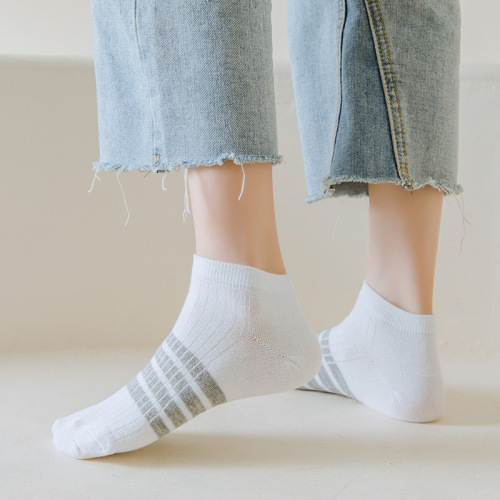 Zhuji carefully selects men's socks, shallow mouth low-top boat socks, men's socks, ins Korean spring and summer trendy socks, internet celebrity socks supply