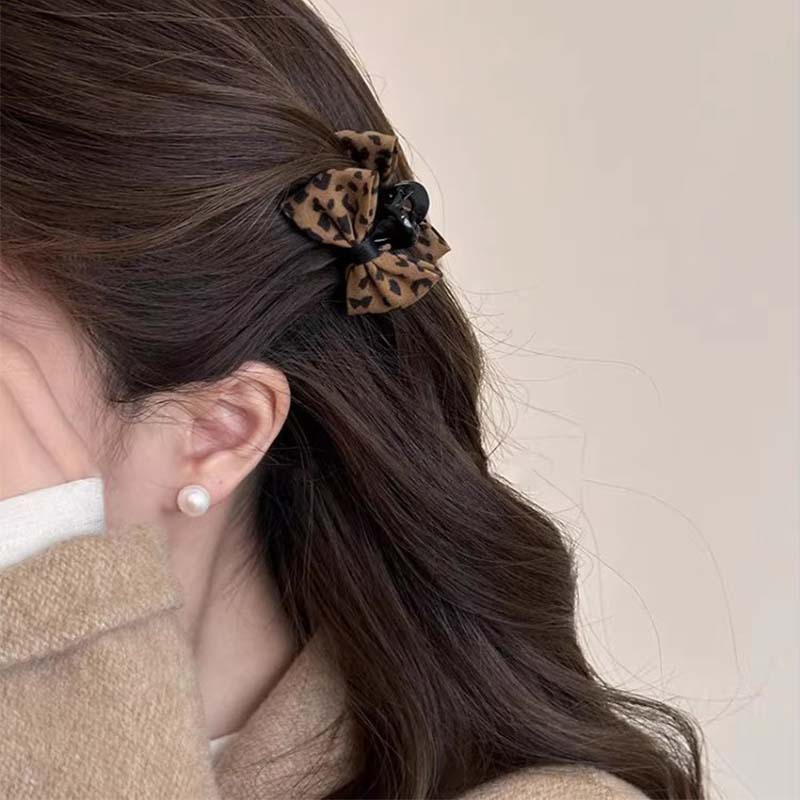 Single pack - coffee brown leopard print hair clip