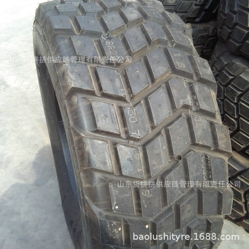 445/65R22.5 油罐卡车轮胎 运输车轮胎 越野块花纹