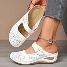 ��ó���뻨���¸�һ�ִ����ɳ̲����Ь2025�ļ��¿��⴩ŮЬTemu