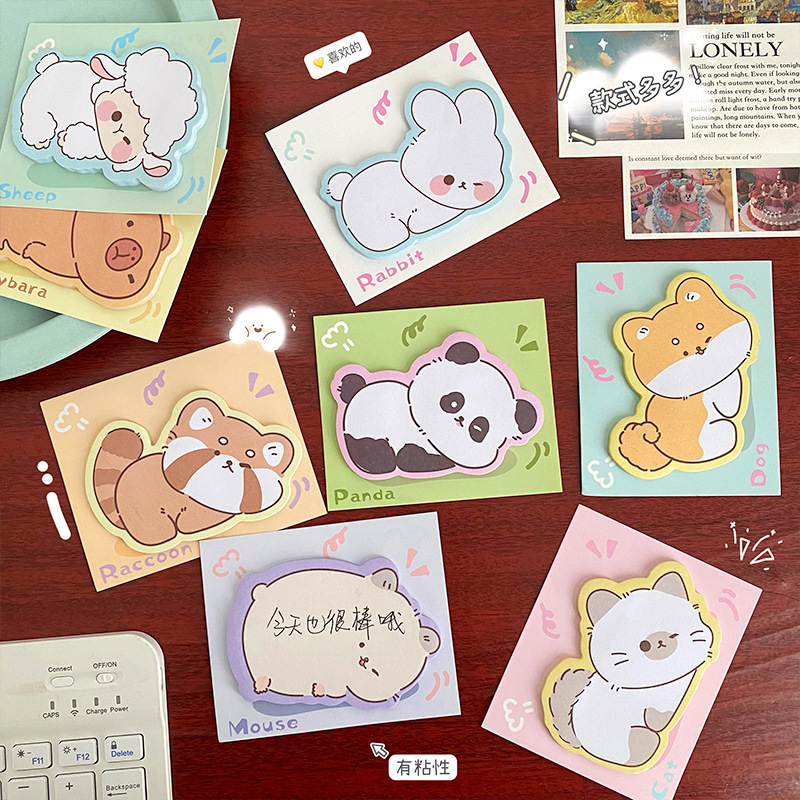 かわいいアニメの付箋は学生の文房具を貼っています。|undefined