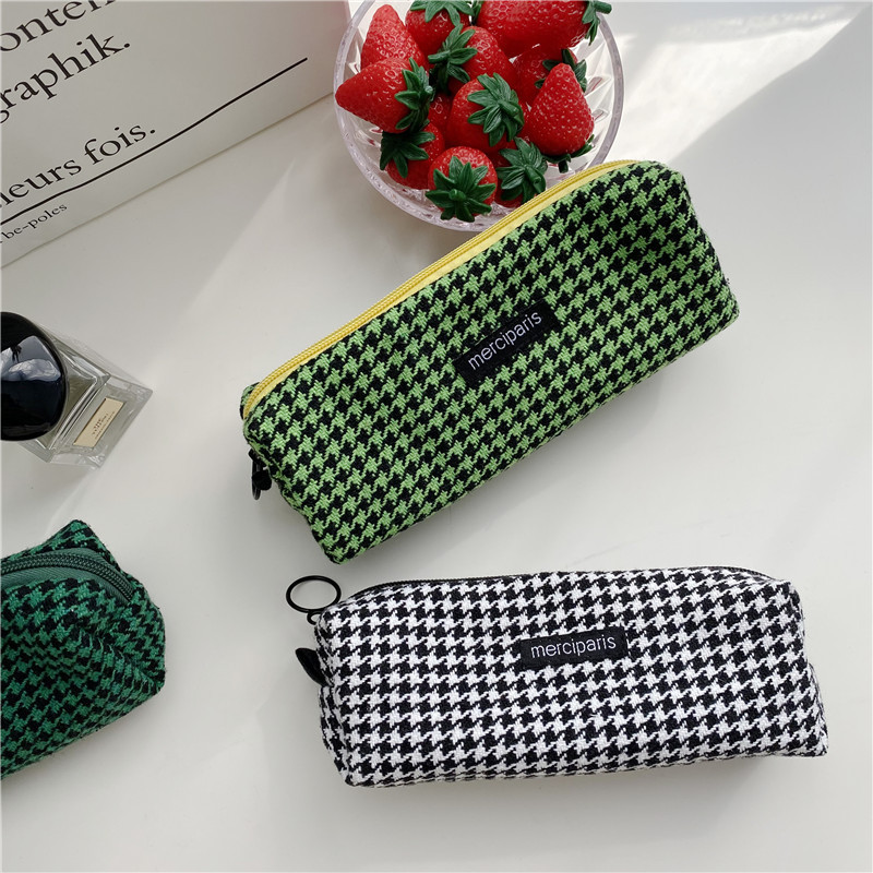 19171 Korean-style woolen checkered artistic pen case, ins Japanese-style storage and organization bag, canvas cosmetic bag, stationery bag undefined