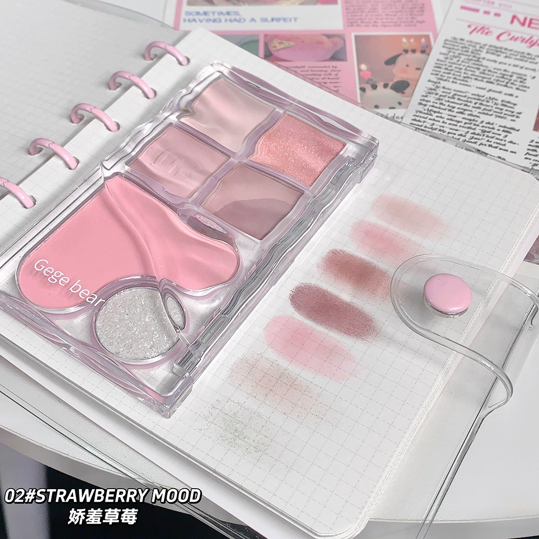 Complex fuchsia eyeshadow palette, multicoloured matte eye shadow, with little bears