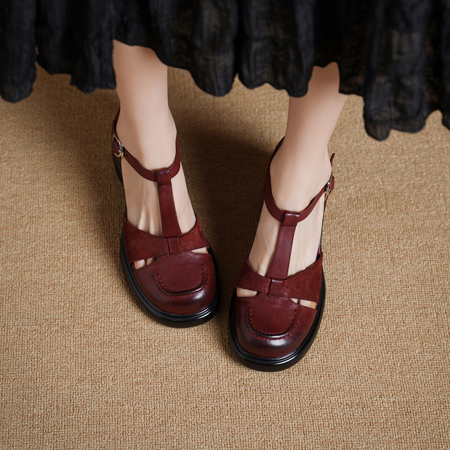 Sandal nữ cao gót mũi nhọn quai chữ T da bò, gót 8 cm — đen