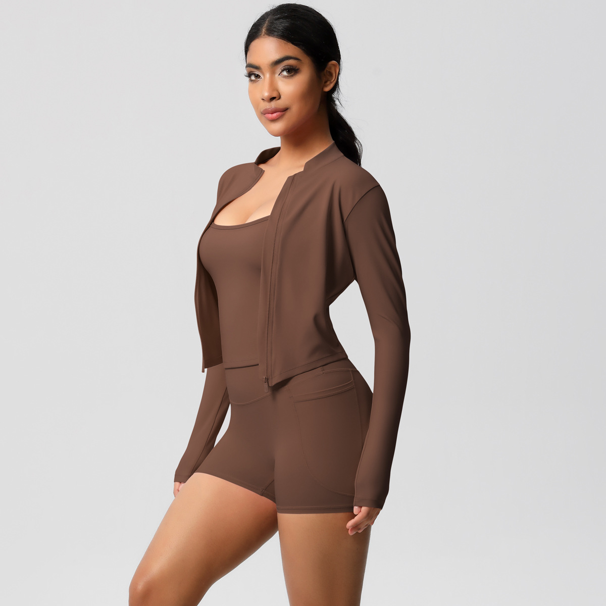 Nuevo chaleco desnudo transfronterizo, ocio al aire libre, ropa de fitness ajustada, pantalones cortos de bolsillo, ropa de yoga, traje deportivo de tres piezas